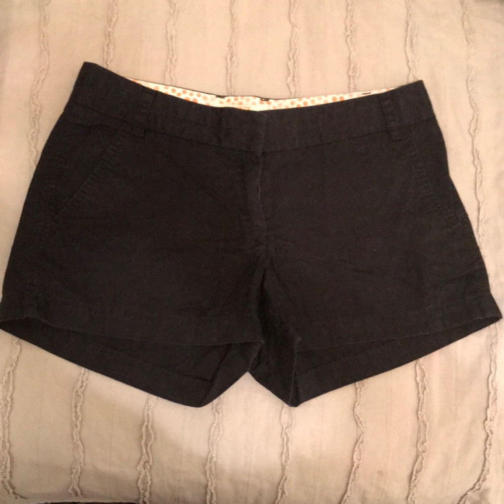 Women’s J. Crew classic chino shorts, size 6